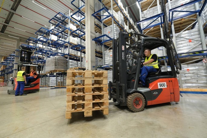 Staplerfahrer Hochregallager (16,00 €/Std.) (m/w/d), 3. Bild