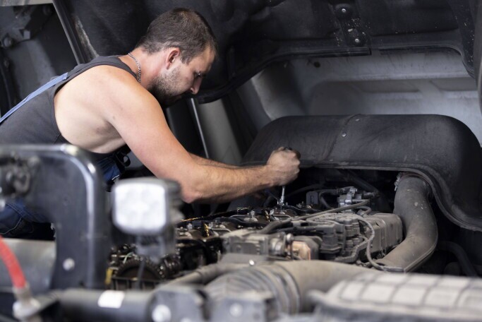 Ausbildung KFZ-Mechatroniker Nutzfahrtechnik (m/w/d) - 2027, 2. Bild